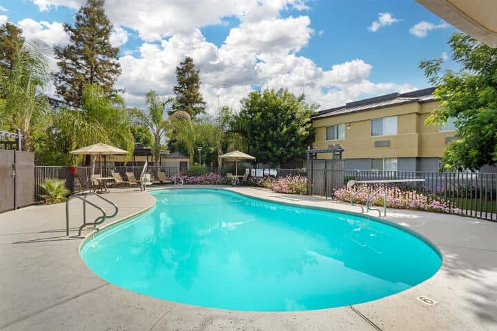 Pool 16 of 29